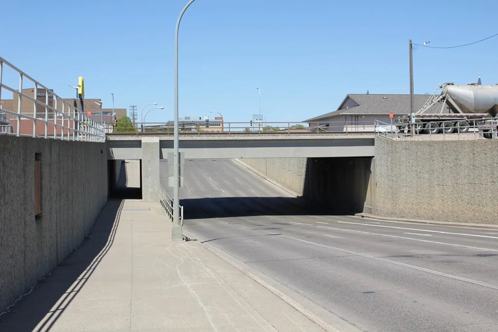 BNSF 7th Street Bridge (Bismarck)